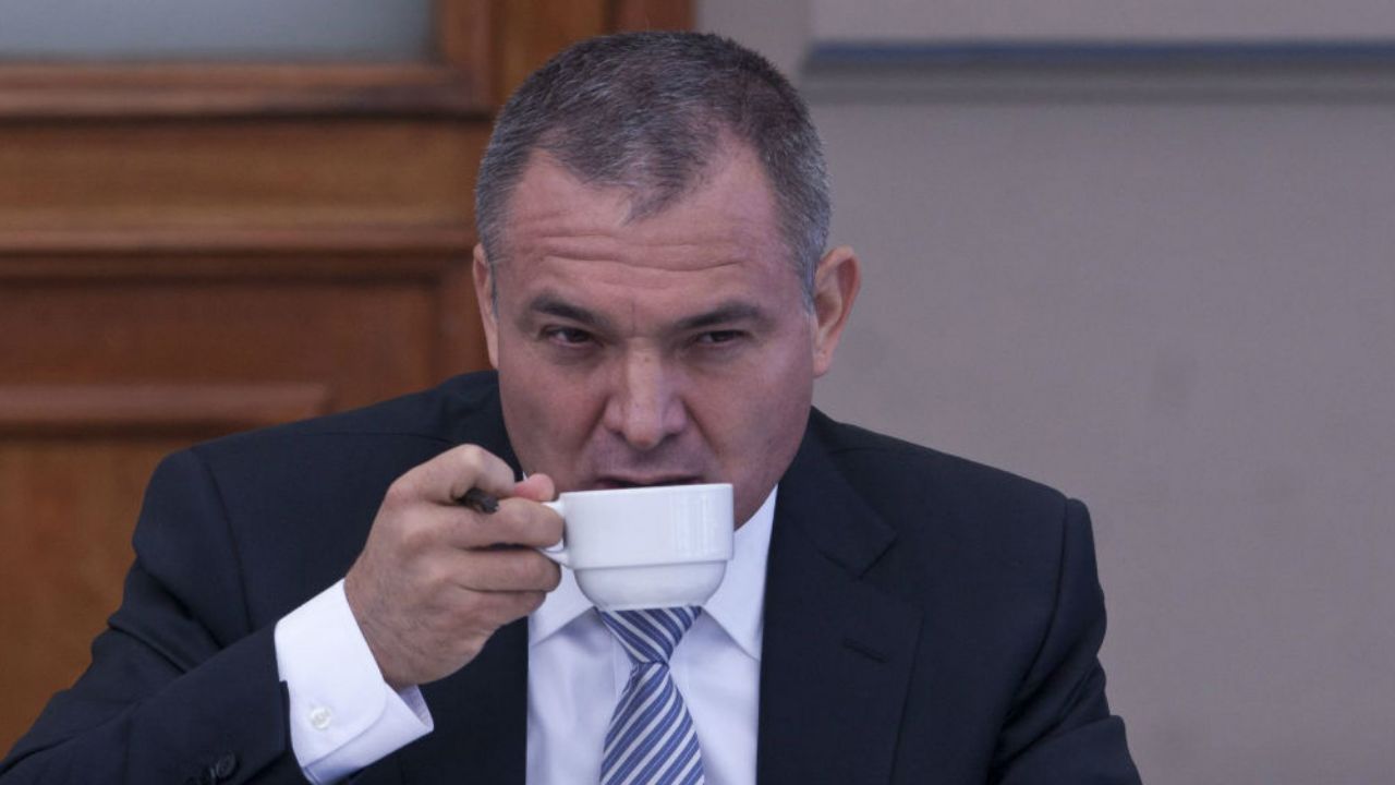 Genaro García Luna levanta sospechas al descubrir su visado especial en EU