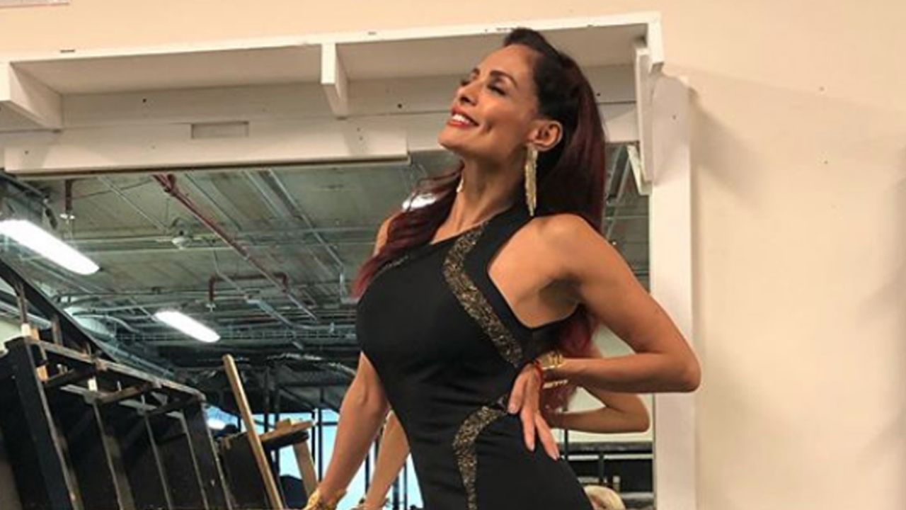 Alma Cero se deja ver desde el gimnasio en ajustado atuendo deportivo