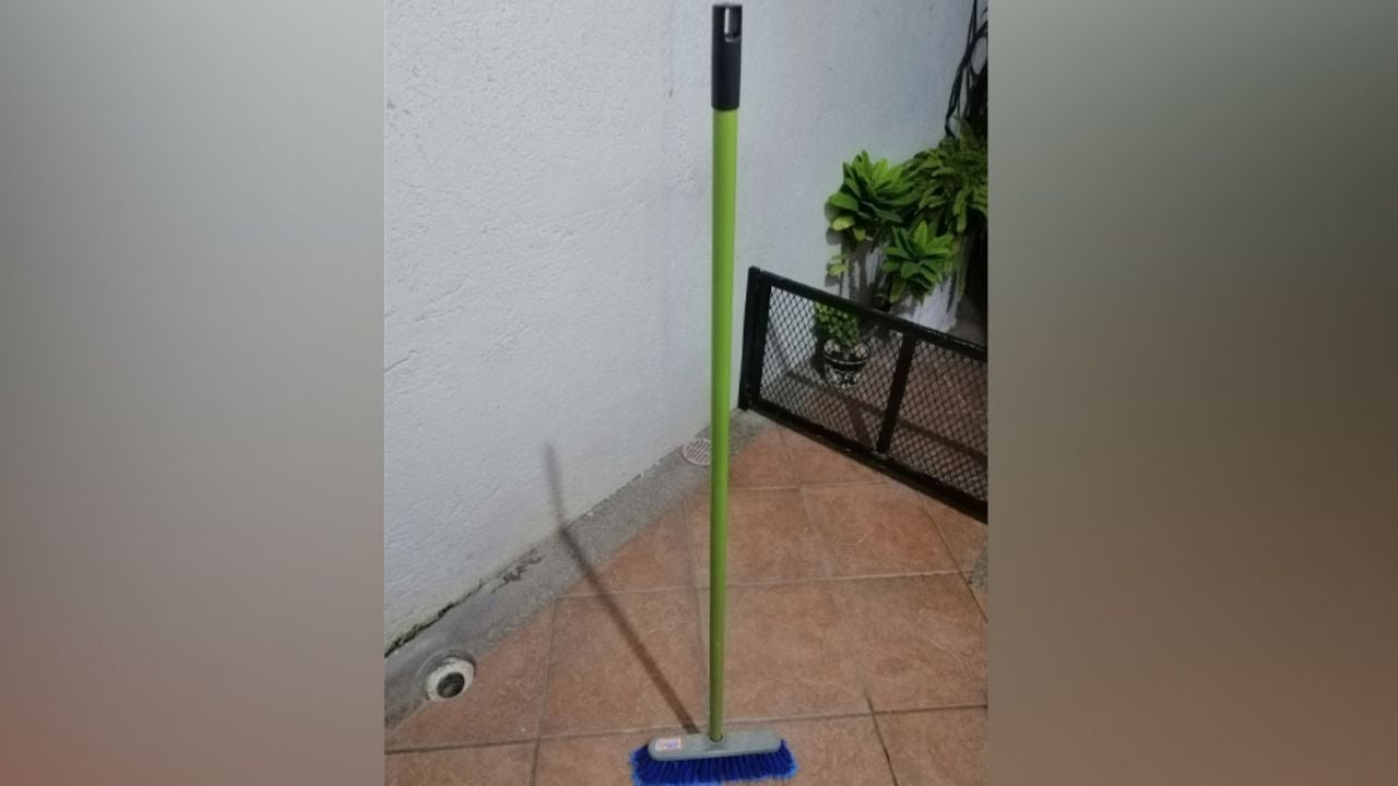 Usuarios se burlan del Escoba Challenge con una ‘lluvia’ de creativos memes