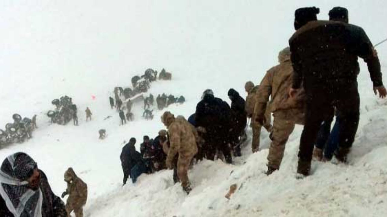 Tragedia en Turquía: Mueren 33 personas aplastadas por una avalancha