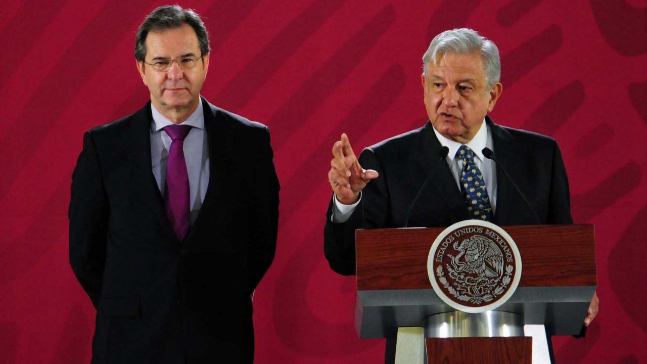 La respuesta de la SEP ante la idea de AMLO de eliminar puentes