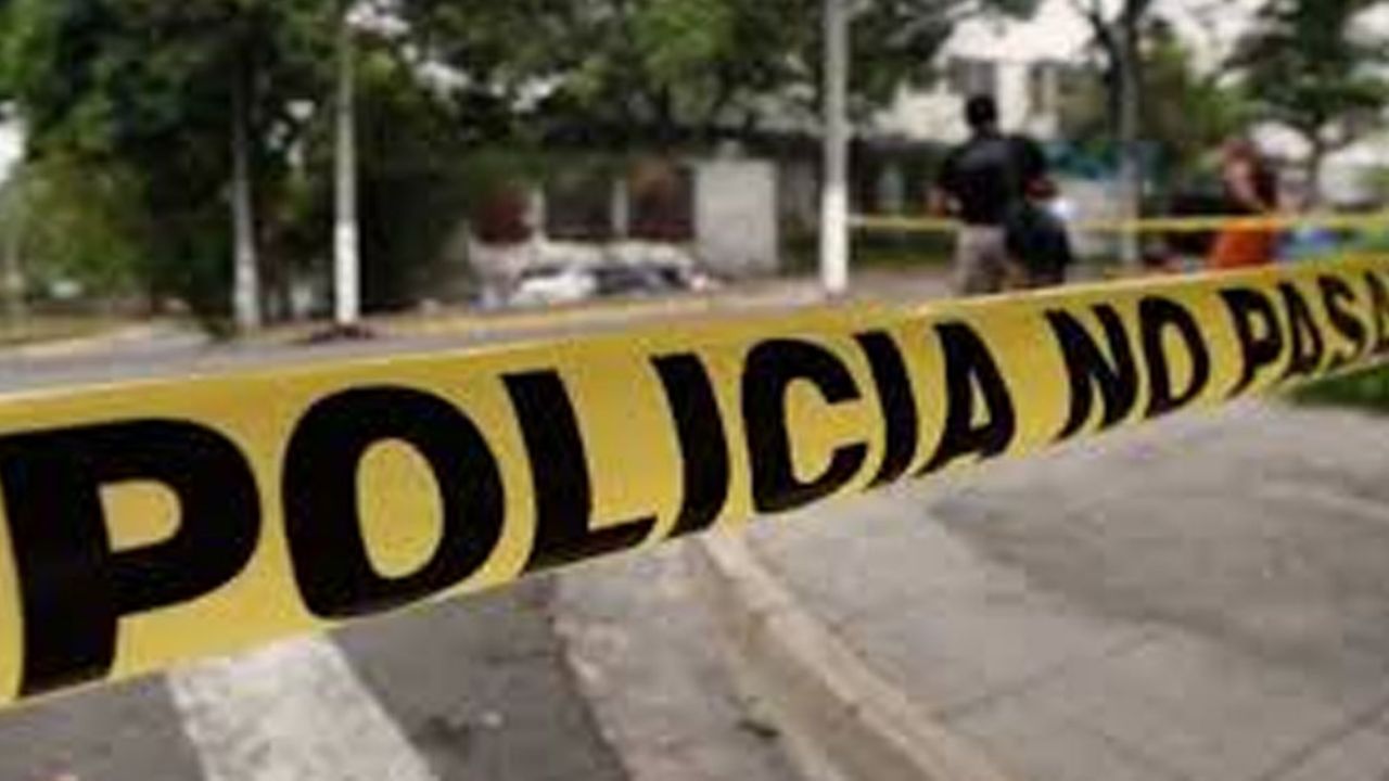 Mujer es baleada en la cara al salir del banco con una gran cantidad de dinero