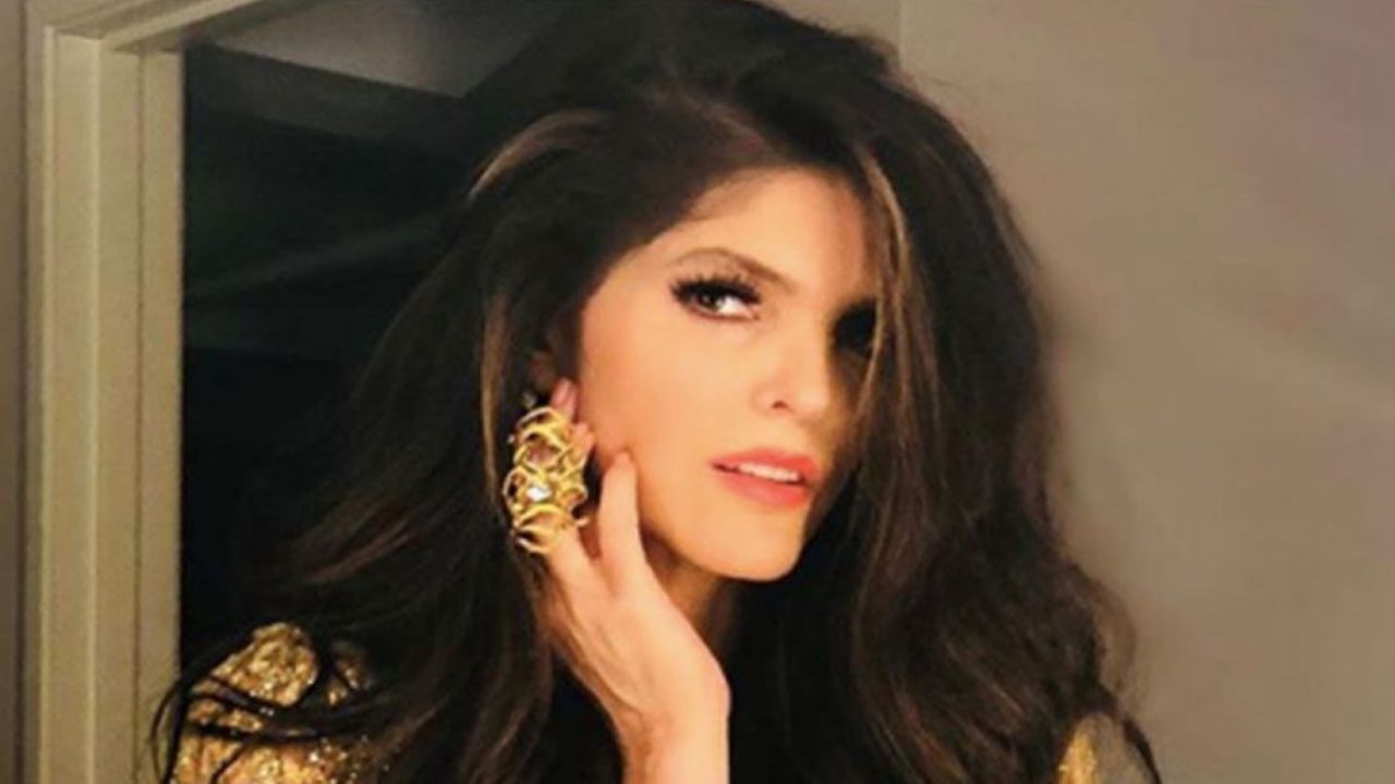 VIDEO: Ana Bárbara presume cuerpazo en escotado atuendo blanco