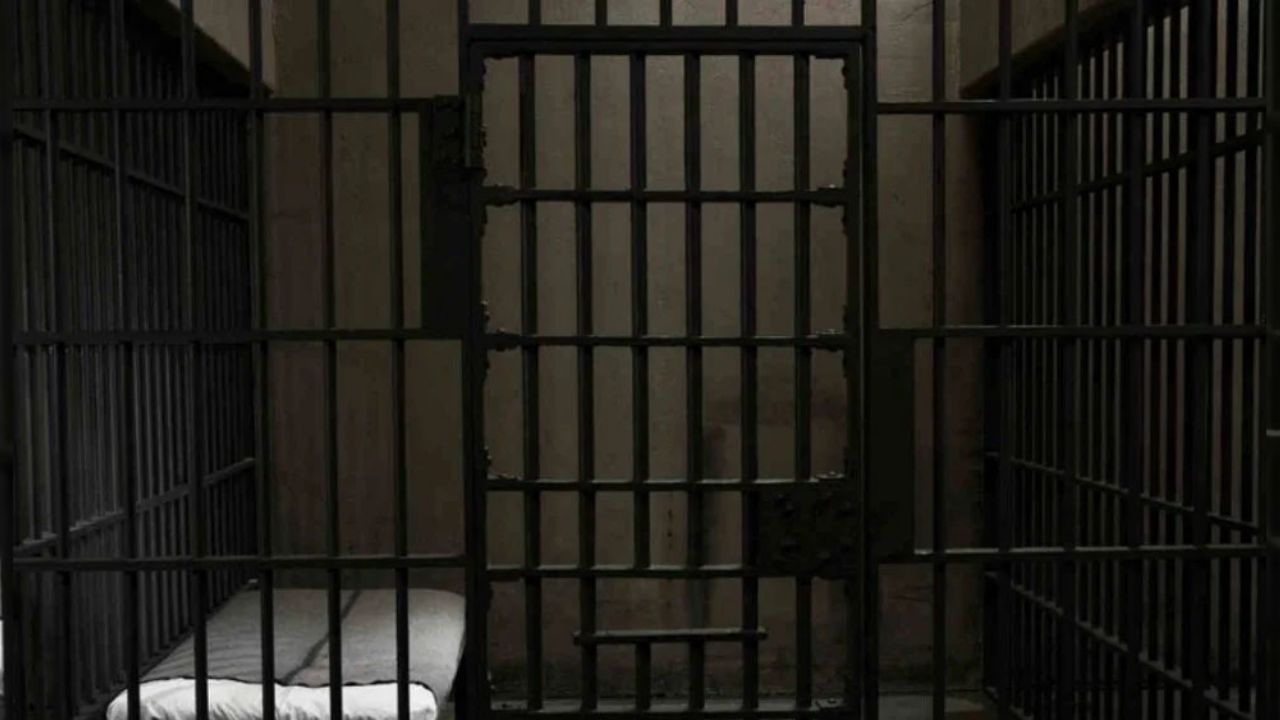 Mujer que grabó la violación de su hija recibe 10 años de cárcel