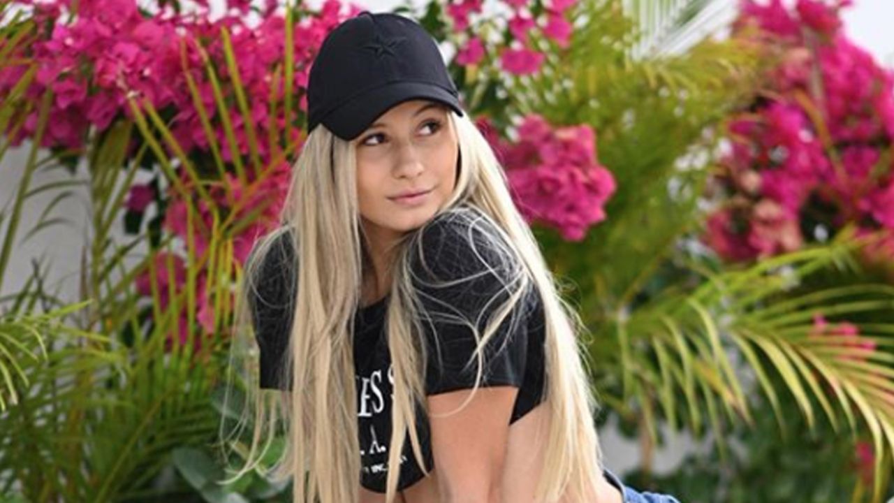 VIDEO: Issa Vegas acaba con el frío de París en despampanante vestido