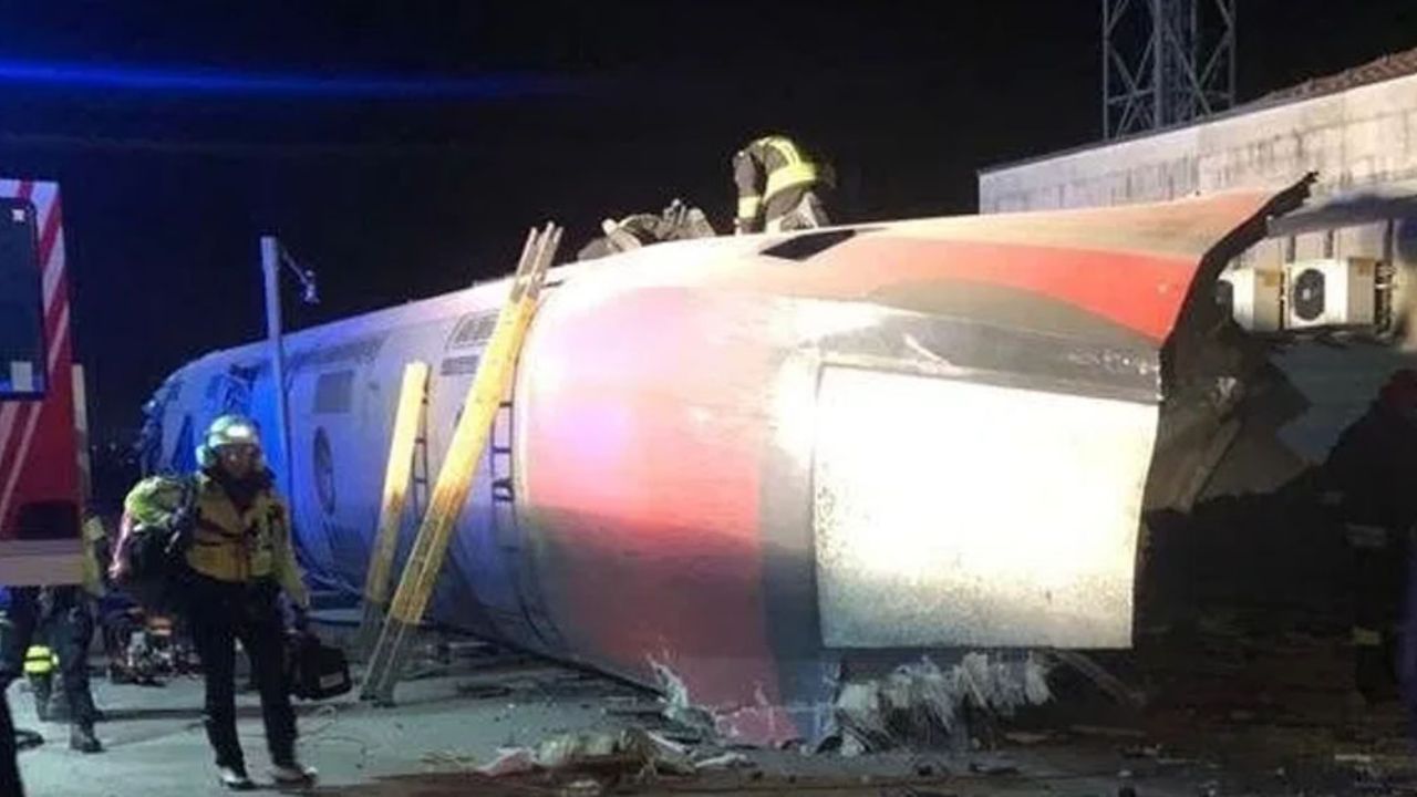 Tren de alta velocidad se desacarrila en Italia; 2 muertos y al menos 30 heridos