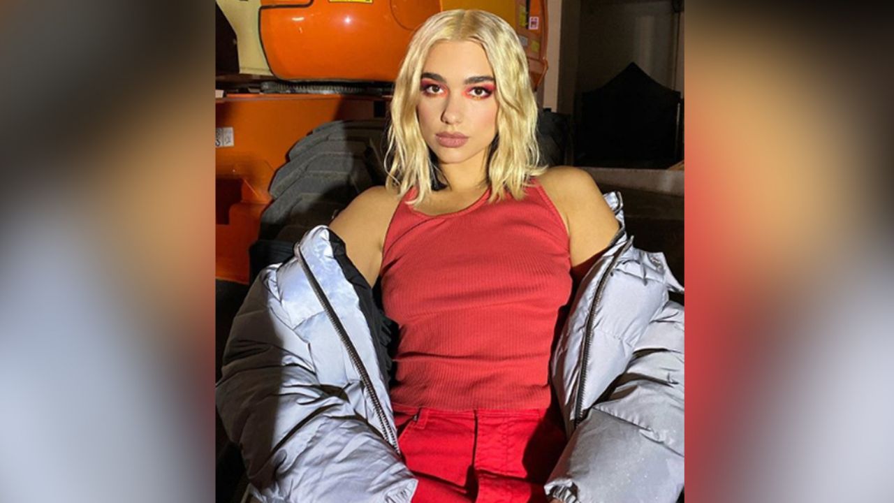 “Mie…”: Dua Lupa impresiona a fans al lucir sus sensuales piernas en mini falda