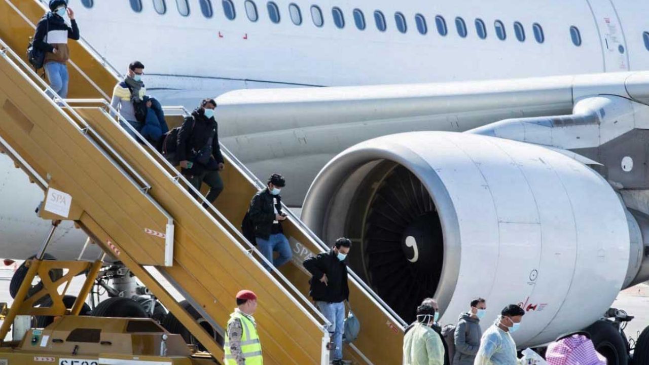 Japón va por más nacionales a Wuhan: Envían cuarto avión a China