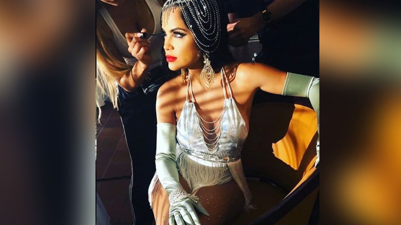 Natti Natasha ‘enciende’ las redes con cautivadora foto en sensual bata