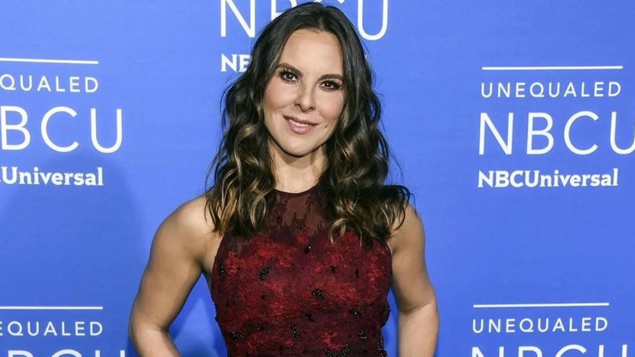 ¡’Se pone los moños’! Kate del Castillo condiciona a galanes para salir con ella