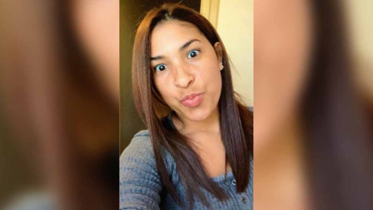 Sujeto apuñala a esposa y sus hijos hasta matarlos; ella lo había corrido de la casa