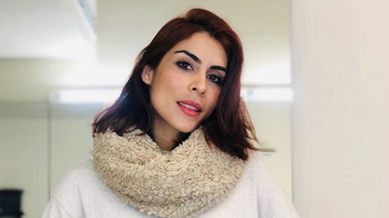 ¡Alerta hot! María León presume marcado vientre con muy poca ropa