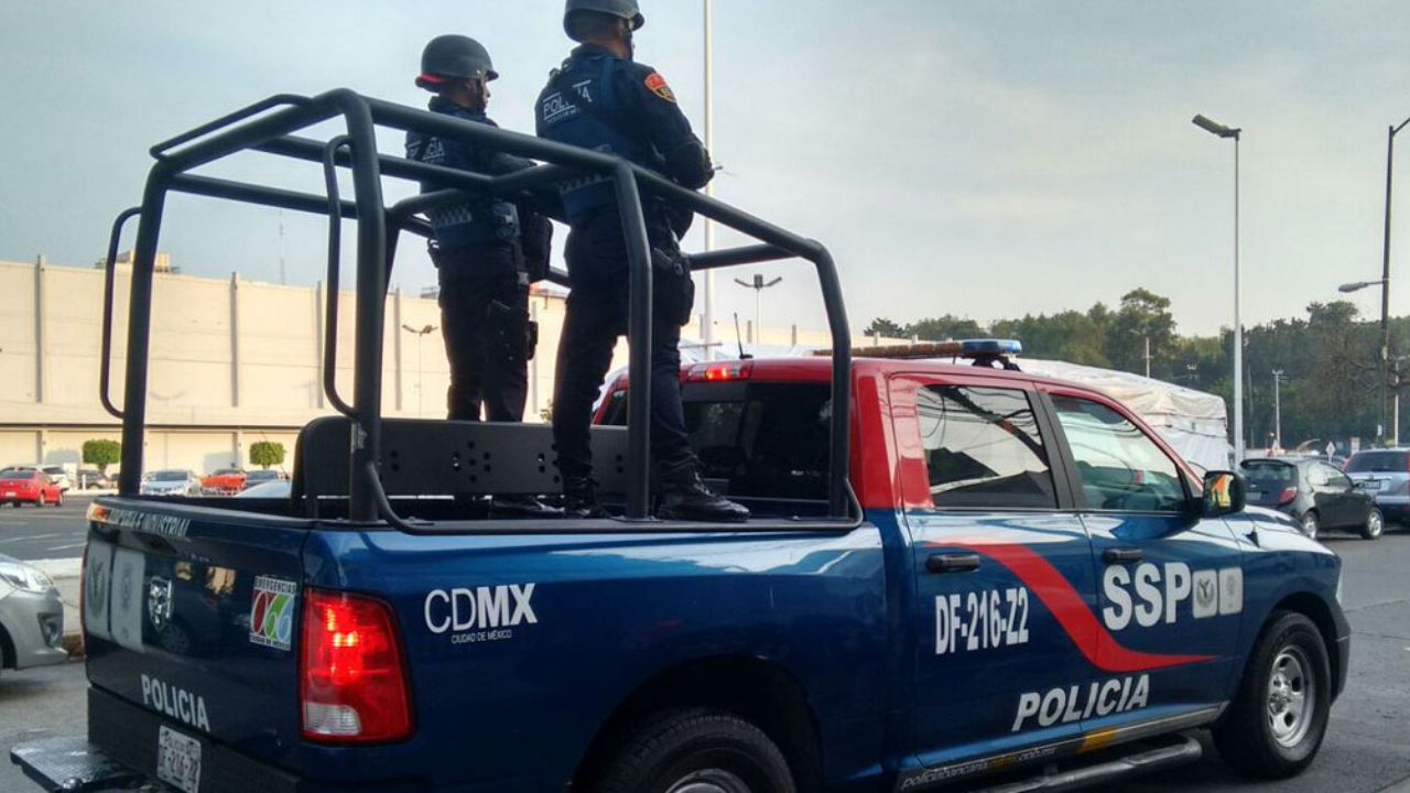 Custodio de valores recibe balazo por accidente de un compañero en CDMX