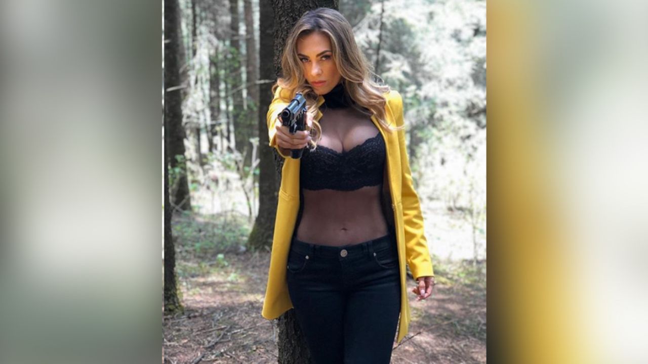 “Casi se te salen”: Aracely Arámbula levanta pasiones con tremendo escote