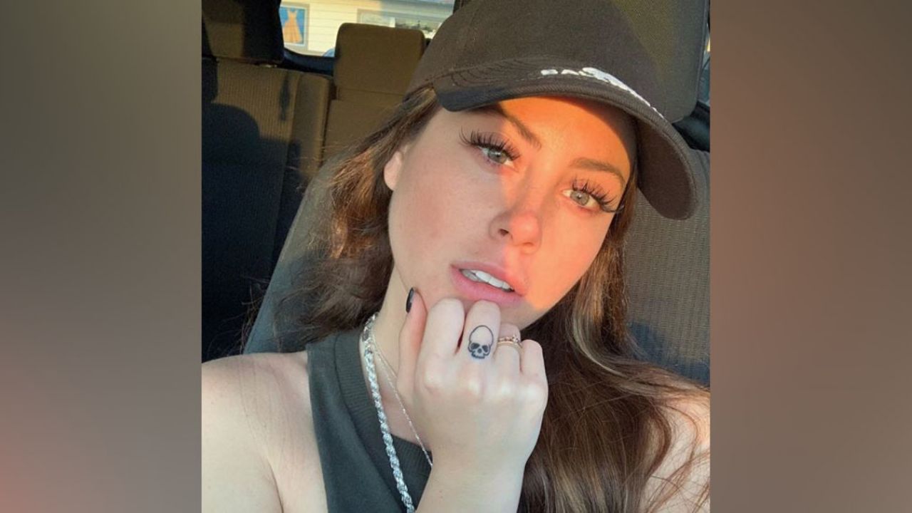 Ignacia Michelson desata pensamientos impuros con sexy foto en una alberca