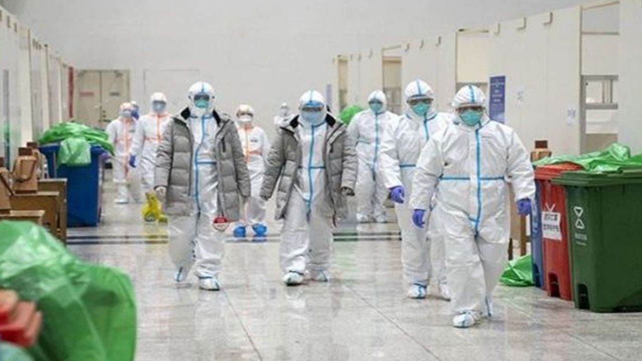 China: Cifra de muertos por coronavirus sigue a la alza; van 811 fallecidos