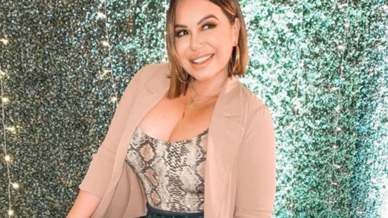 ¡Curvas de infarto! Chiquis Rivera luce su inmenso trasero en apretado vestido