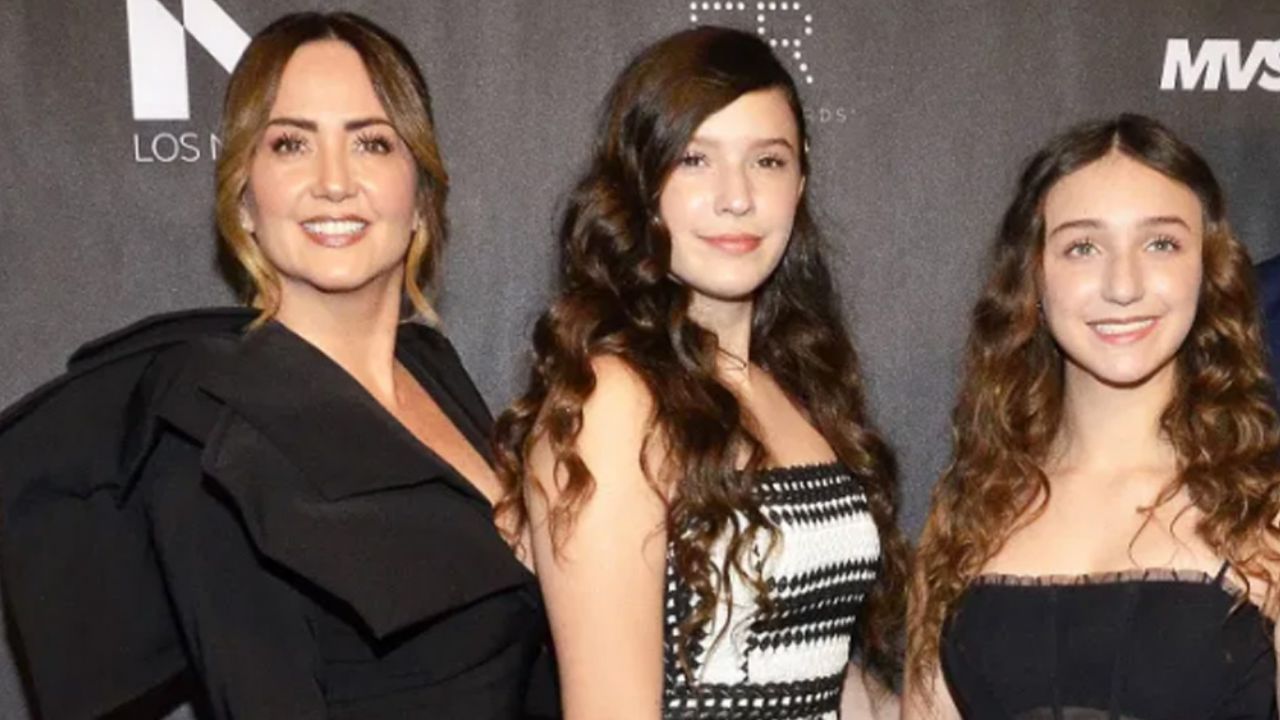 Andrea Legarreta presume a sus guapas hijas en Instagram mientras se ejercitan