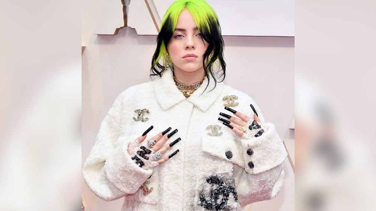 Fiel a su estilo, Billie Eilish llega a los Oscar en Chanel y lista para el escenario