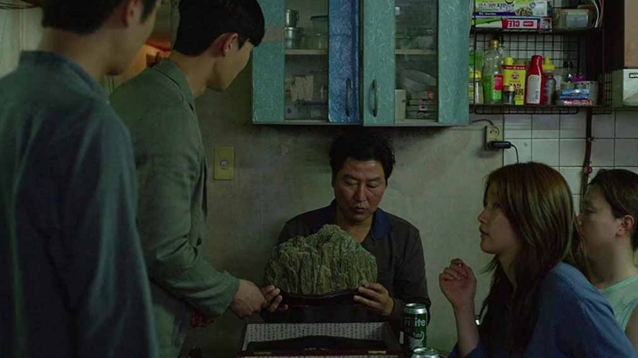 El primero de la noche: ‘Parásitos’ gana el Oscar al mejor guion original