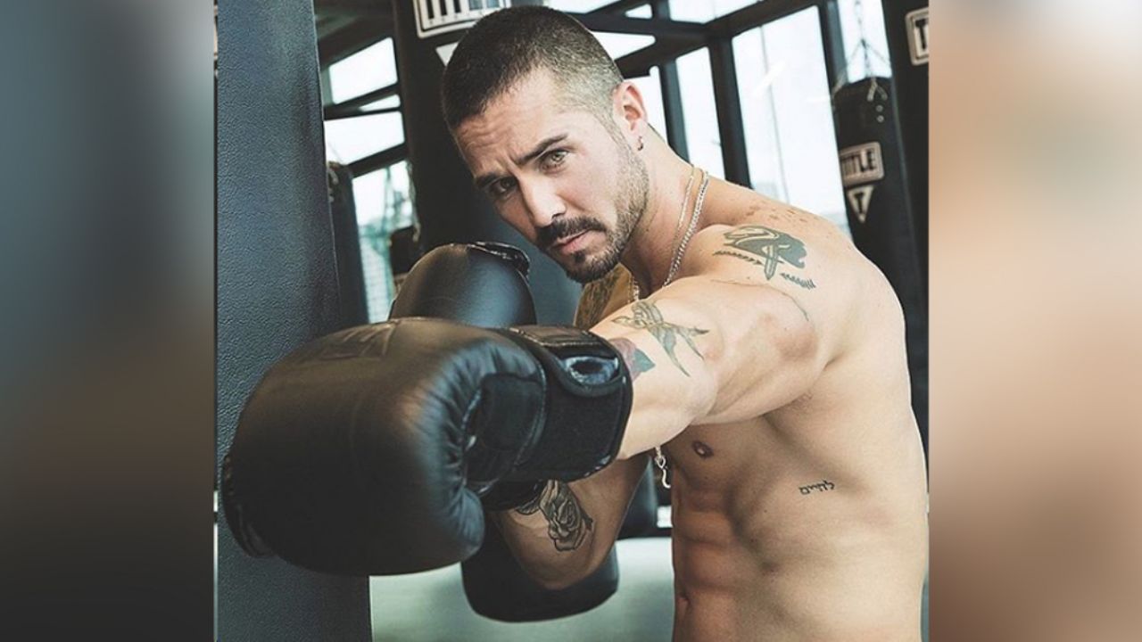 “Eres un muñeco”: José Ron conquista en redes al posar desde el gimnasio