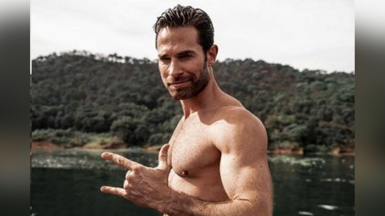 “Me encantas mojadito”: Sebastián Rulli ‘enciende’ las redes al posar en el agua