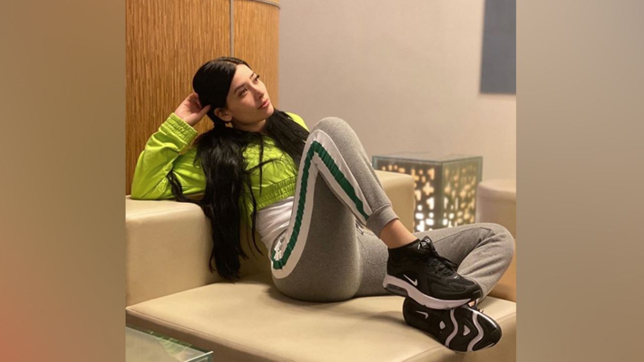 Con descarado bikini, Brenda Zambrano muestra su envidiable figura