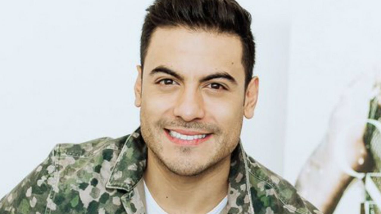 “¡Tengo frío!”: Imitan la tradicional cobija de tigre con foto de Carlos Rivera