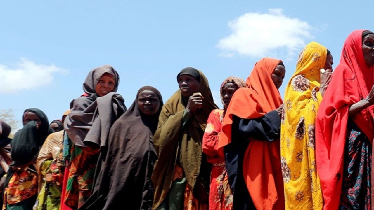 Pelotón fusila a 2 hombres por violar y matar a niña de 12 años en Somalia