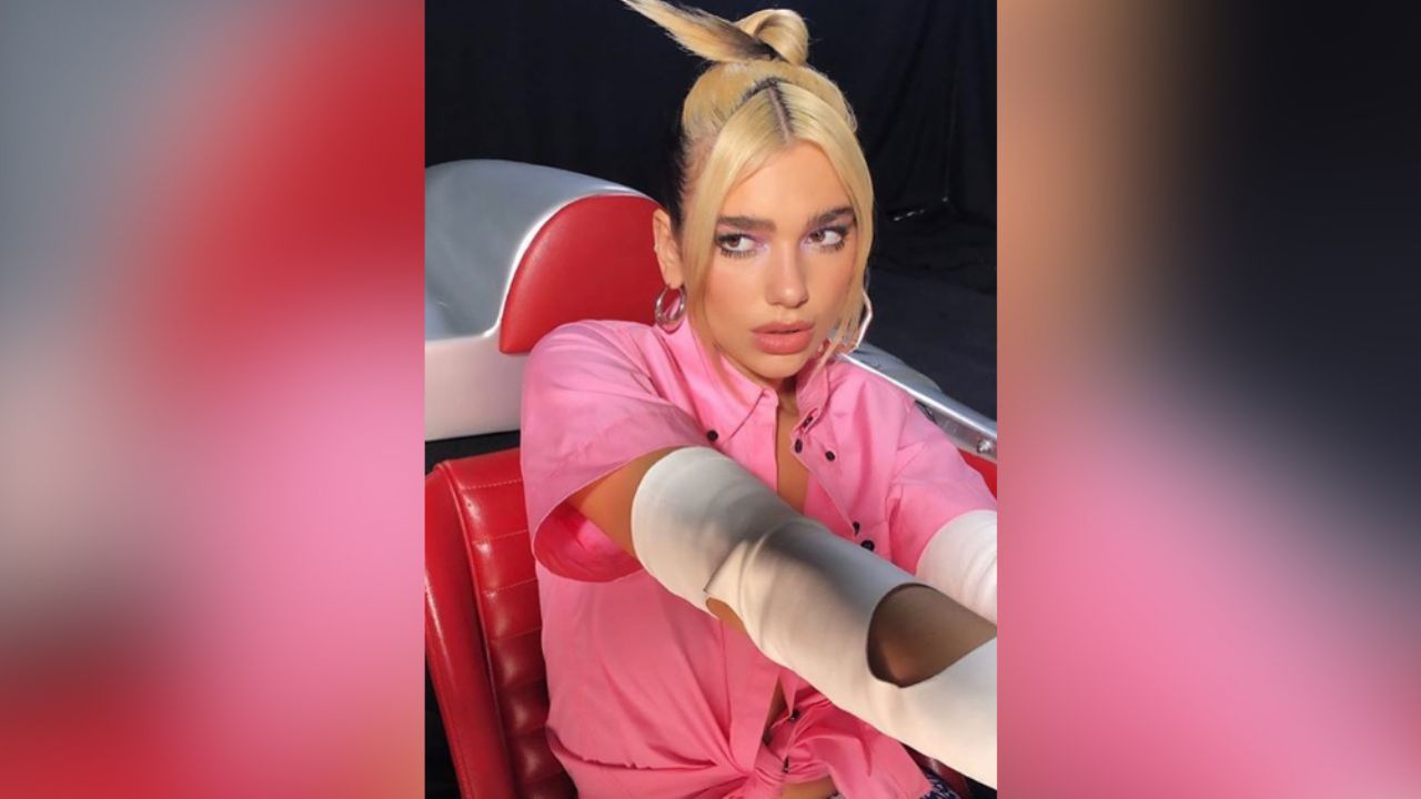 Dua Lipa vence al implacable frío y acalora redes al posar sin sostén