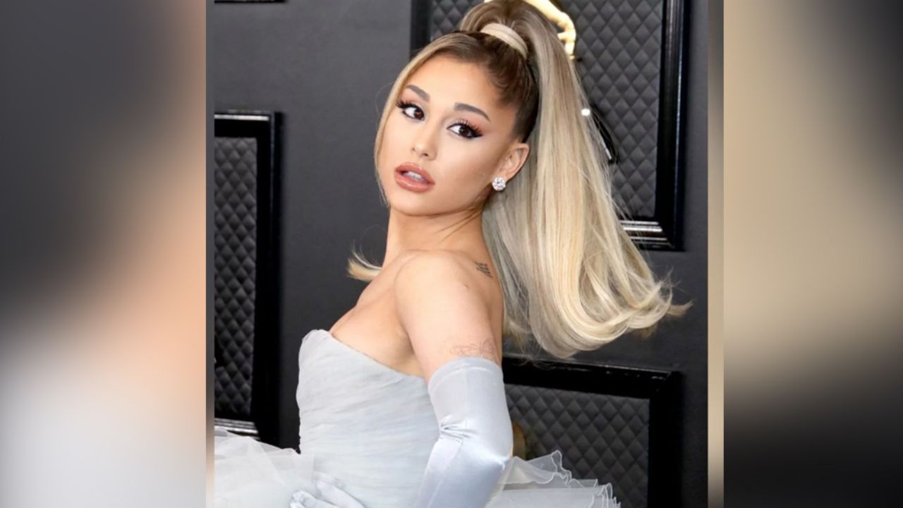 Ariana Grande es captada en íntimo momento con misterioso hombre