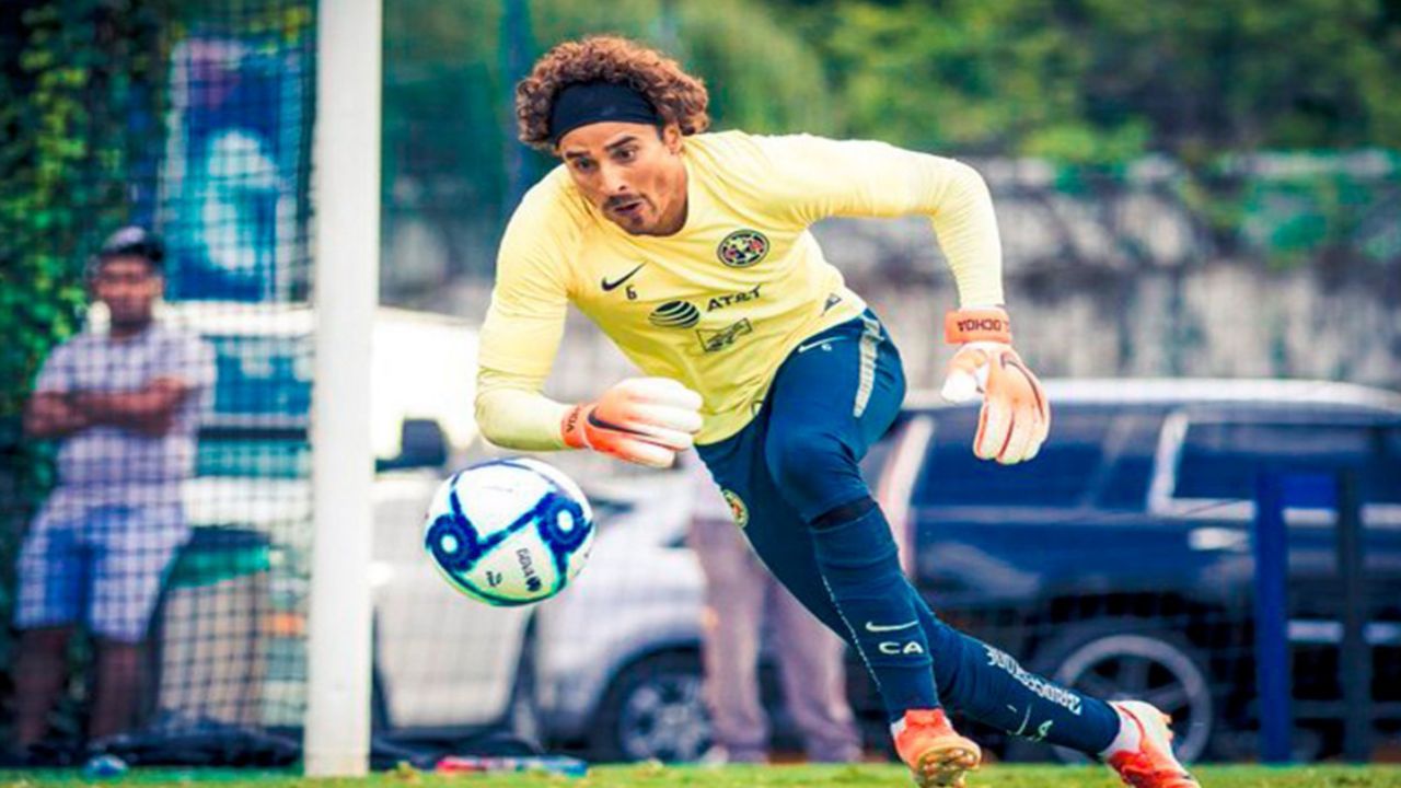 ¿Problemas en América? Guillermo Ochoa no llena el ojo del ‘Piojo’ Herrera