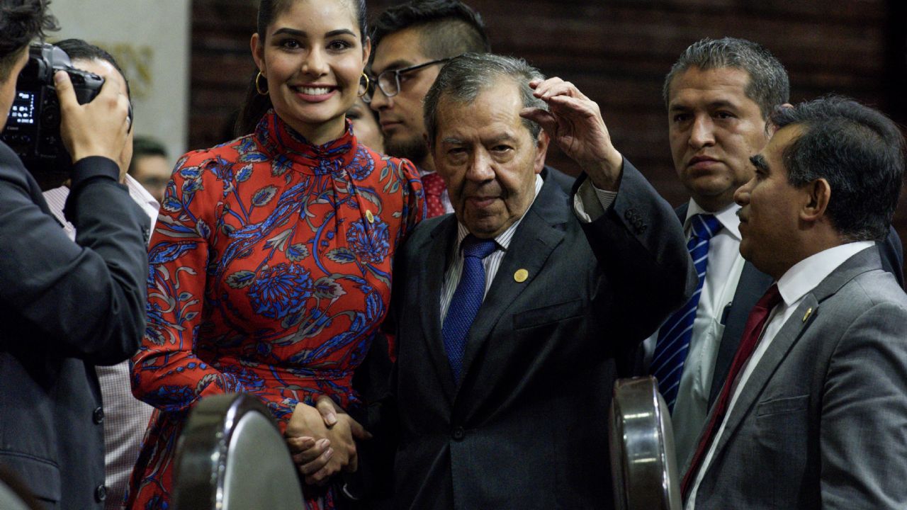 Porfirio Muñoz Ledo propone iniciativa migrante, sin el respaldo de Morena