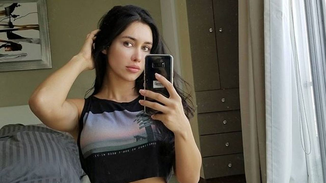 Seductor escote de Joselyn Cano pone de nervios a sus fans de Instagram