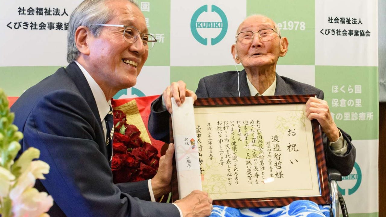 Guinness nombra a un hombre japonés de 112 años, el más longevo del mundo