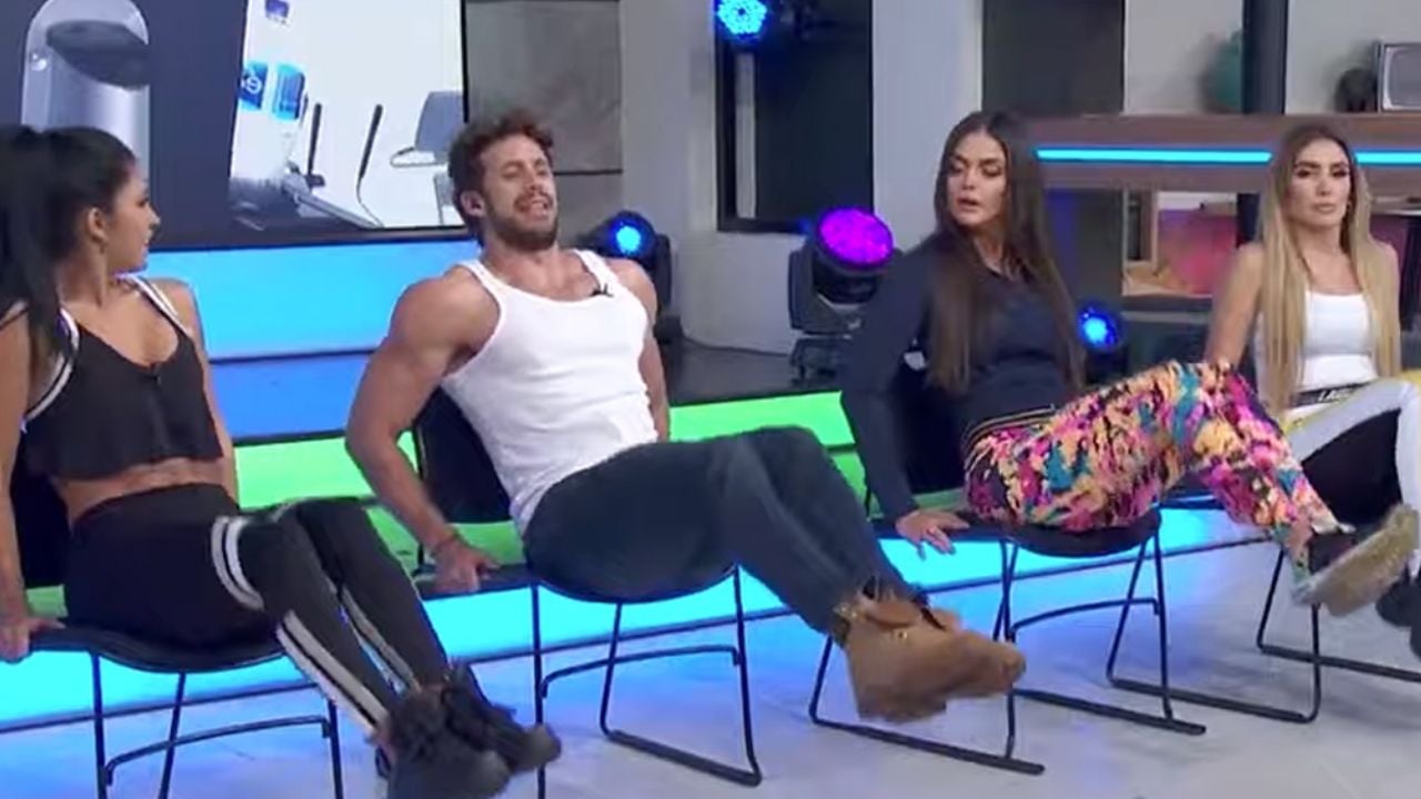 Kimberly Flores humilla a conductoras de ‘Hoy’ con su cuerpo y le dicen “piru…”