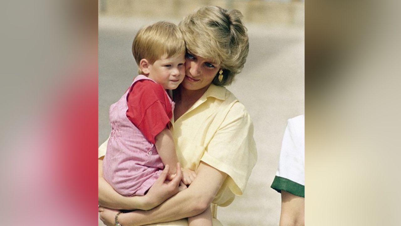 Harry usaría su dolor por la muerte de Lady Di para ganar millones de dólares