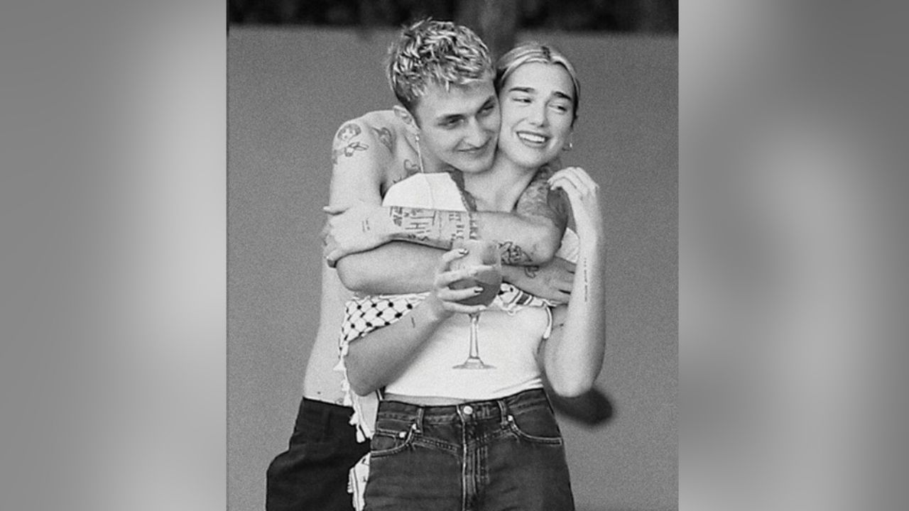 Dua Lipa derrite de amor a Anward Hadid con su coqueta sonrisa