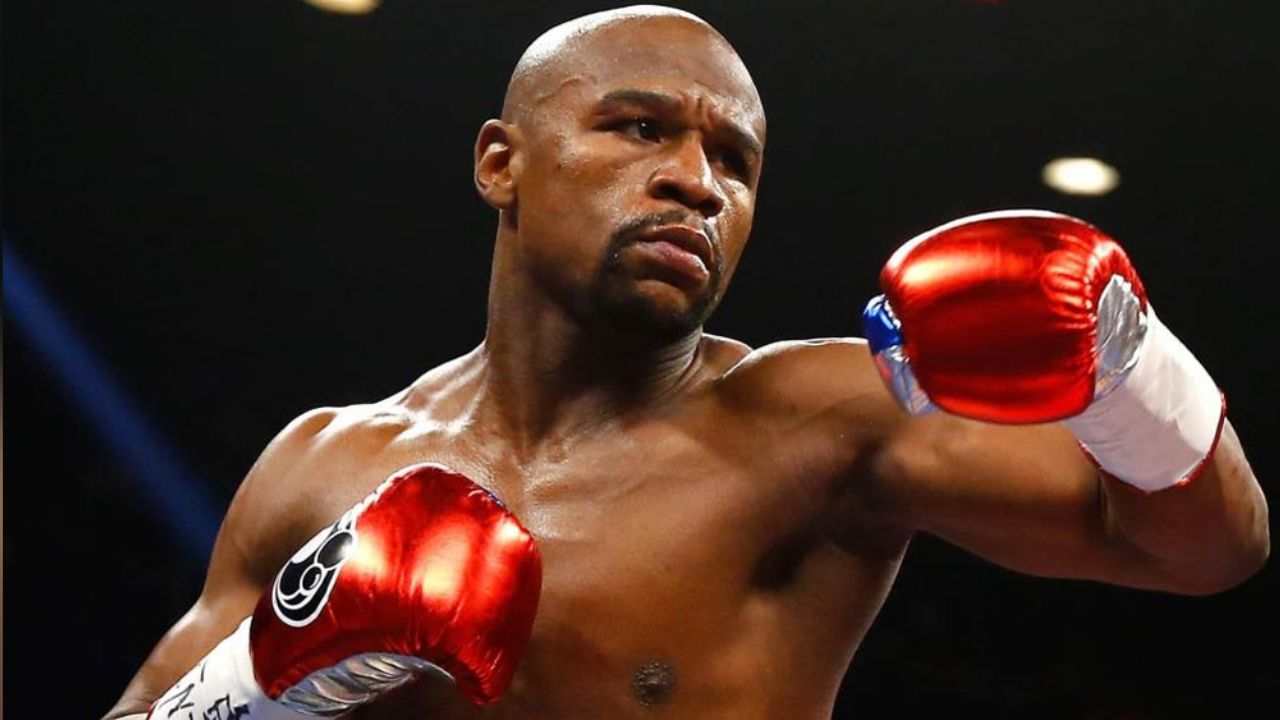 VIDEO: Floyd Mayweather agrede a fan que le pide foto: “Largo de aquí”