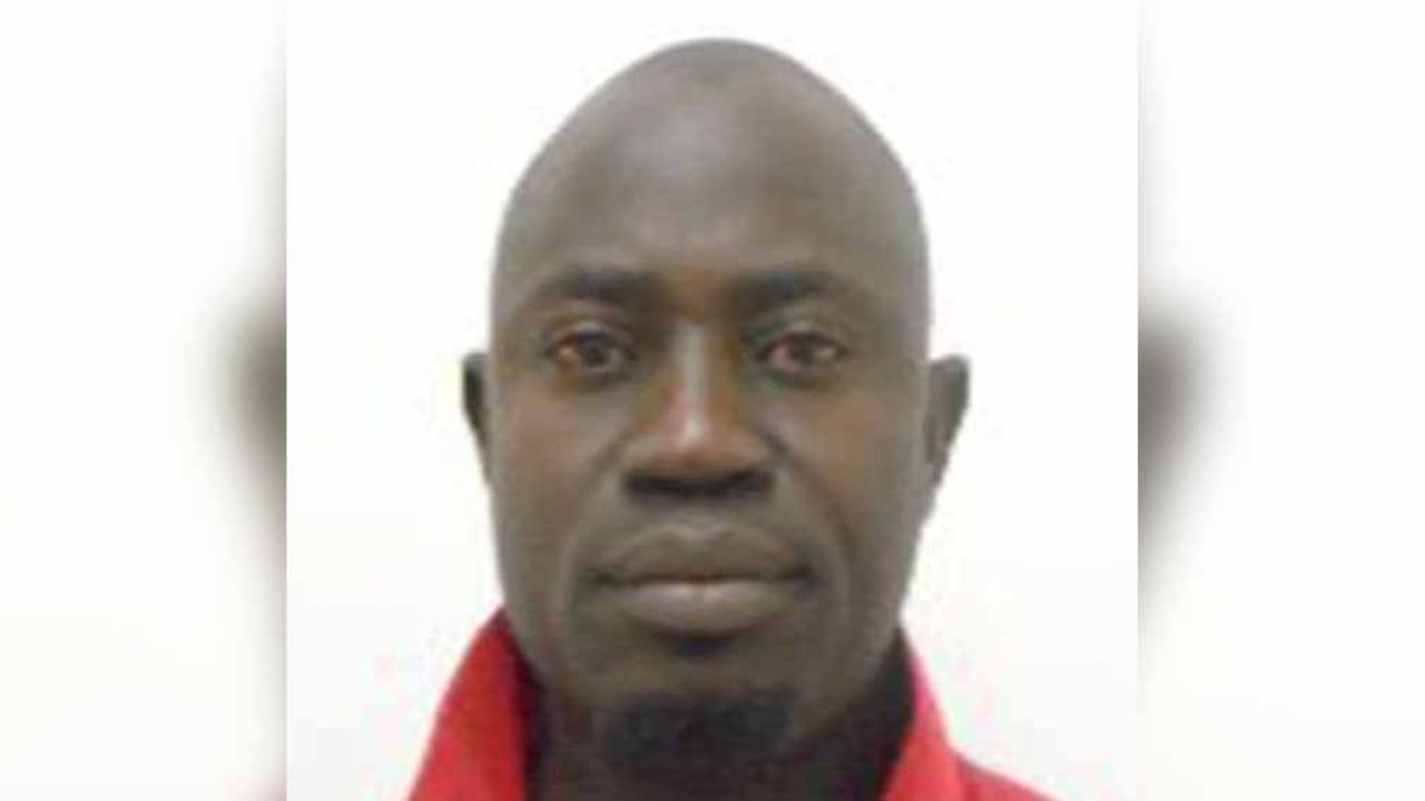 VIDEO: Pareja termina atrapada en persecución por culpa de su Uber