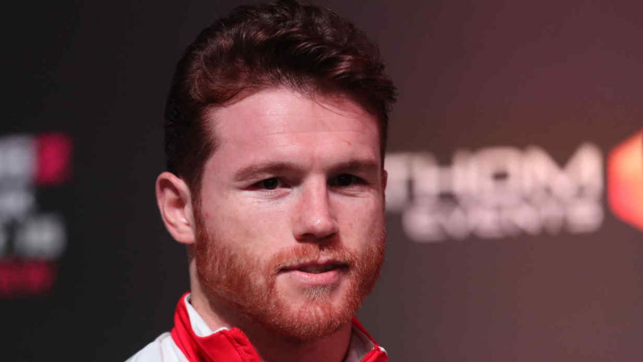 ‘Canelo’ Álvarez saca su lado romántico con Fernanda Gómez en San Valentín