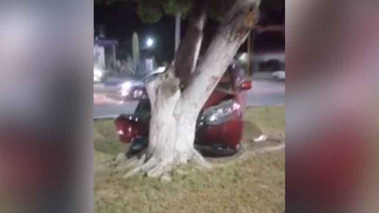 Imprudente chofer ocasiona carambola y se va a la fuga; hay un herido