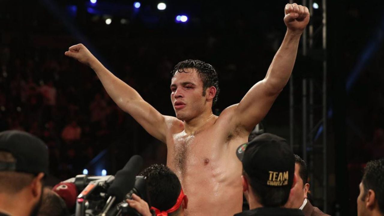 ¿Y Poncho de Nigris? Chávez Jr. confirma pelea con Floyd Mayweather