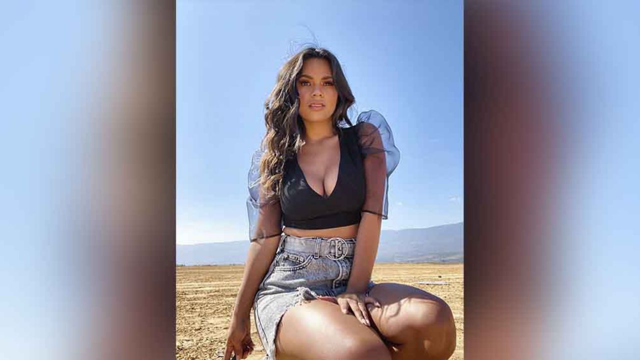 Desde el campo, Ania Gadea deslumbra al exhibirse con un coqueto bikini