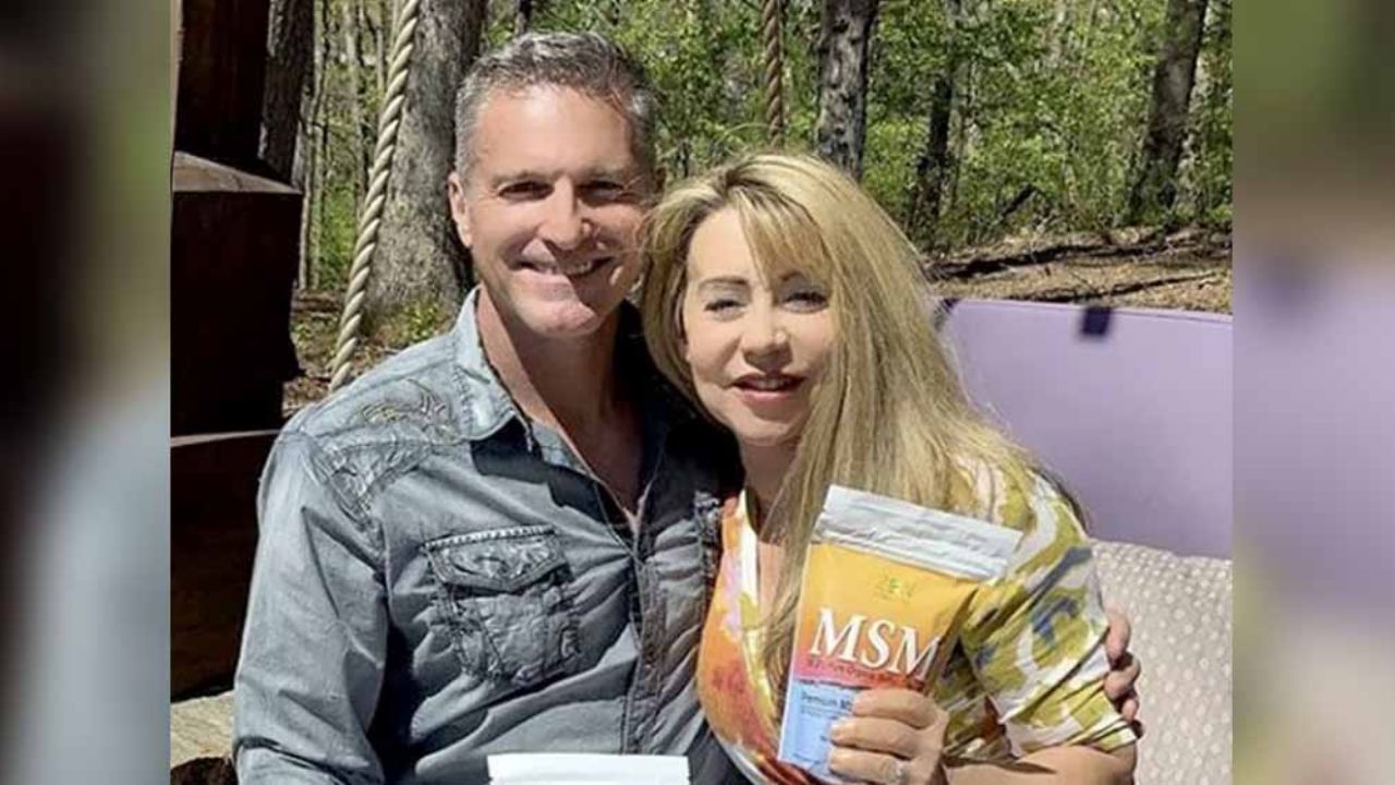 Matan a tiros a famosa doble de acción y a su esposo tras emboscar armados a ex