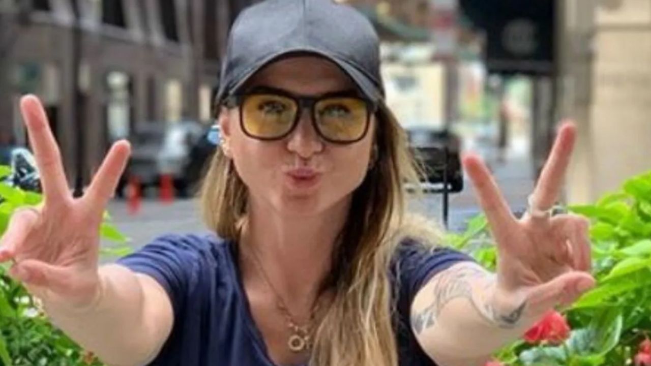 Entre lágrimas, Ingrid Brans ‘La Reata’ muestra la humilde casa donde creció