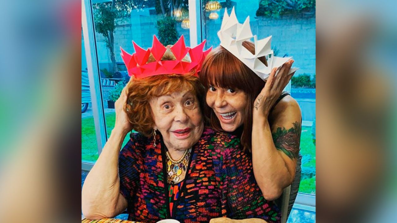 ‘La Guzmán’ publica inédita foto con Silvia Pinal y da detalles sobre su salud