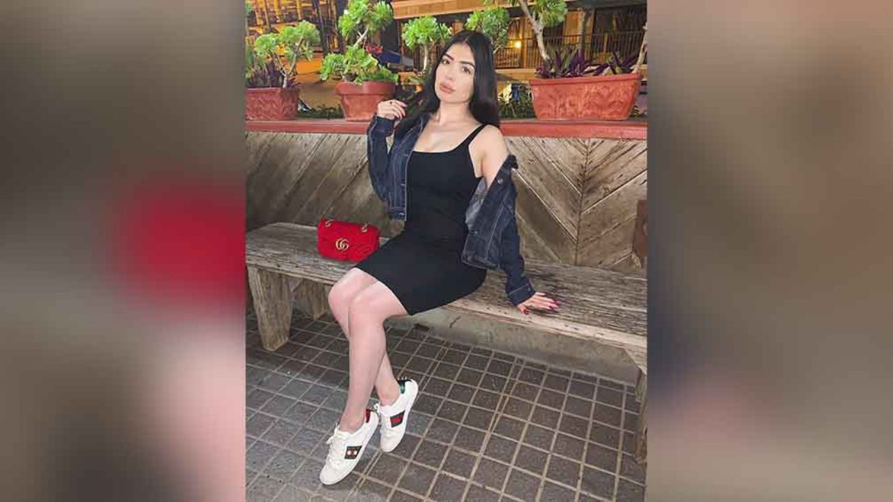 Desde el balcón, Tracy Sáenz deleita pupilas al exhibir sus atributos en bikini