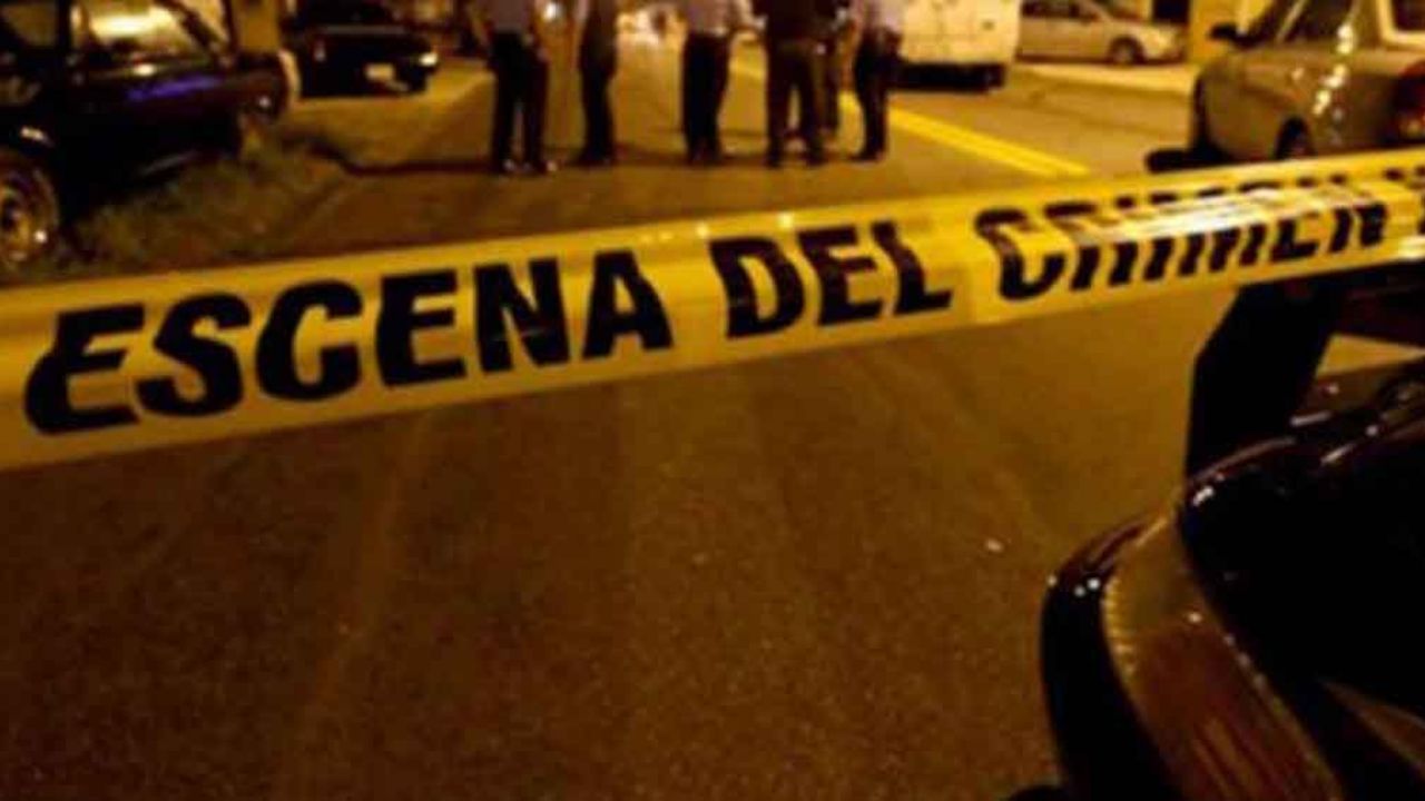 Gatilleros ejecutan a motociclista que intentó resguardarse en un domicilio