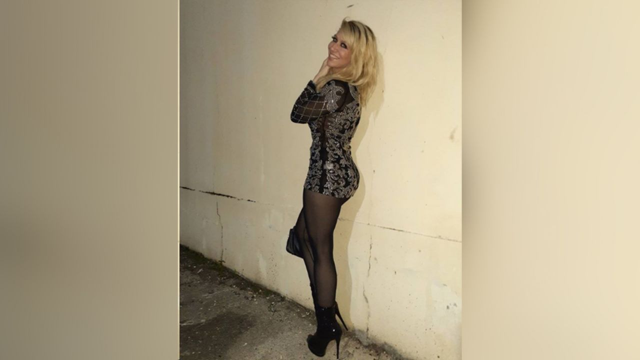 “Como Dios la trajo al mundo”: Noelia muestra senos y trasero al desnudo